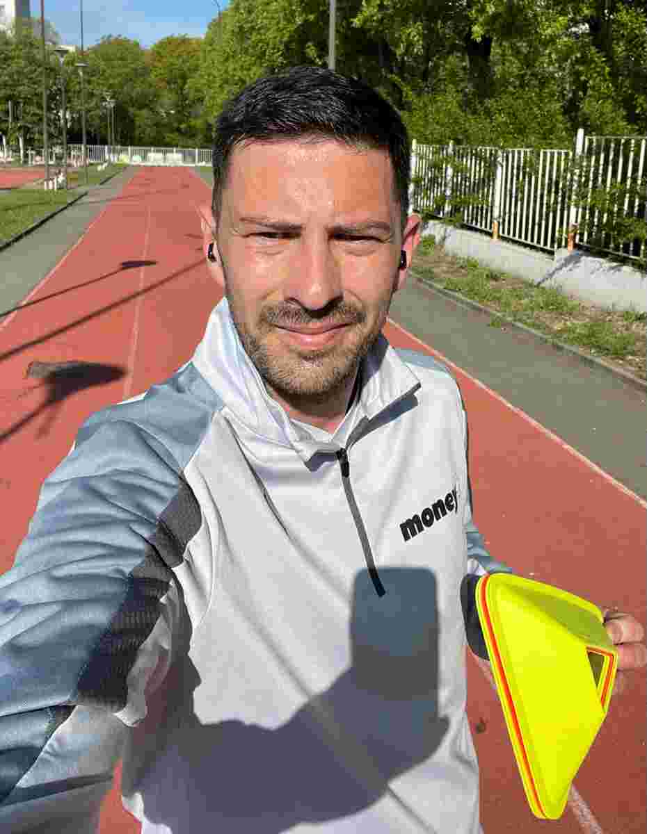 Светослав Лазаров